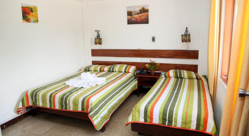 Hotel Puerto Ballesta Tonsupa Ruang foto