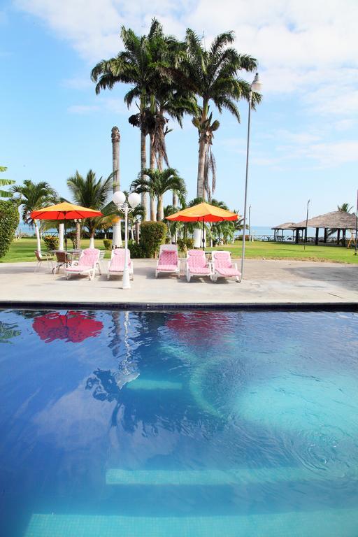Hotel Puerto Ballesta Tonsupa Bagian luar foto