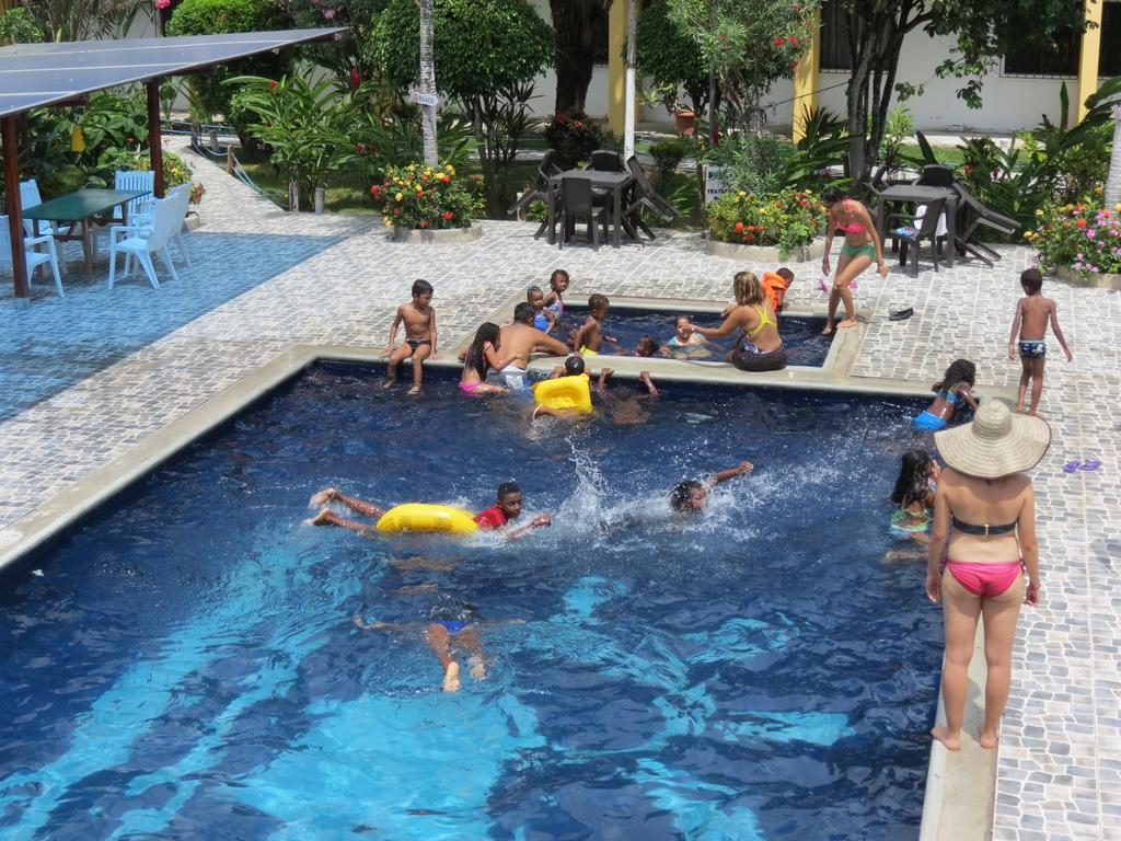 Hotel Puerto Ballesta Tonsupa Bagian luar foto